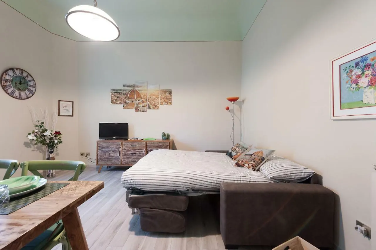 Apartment Parterre Holidays Florence